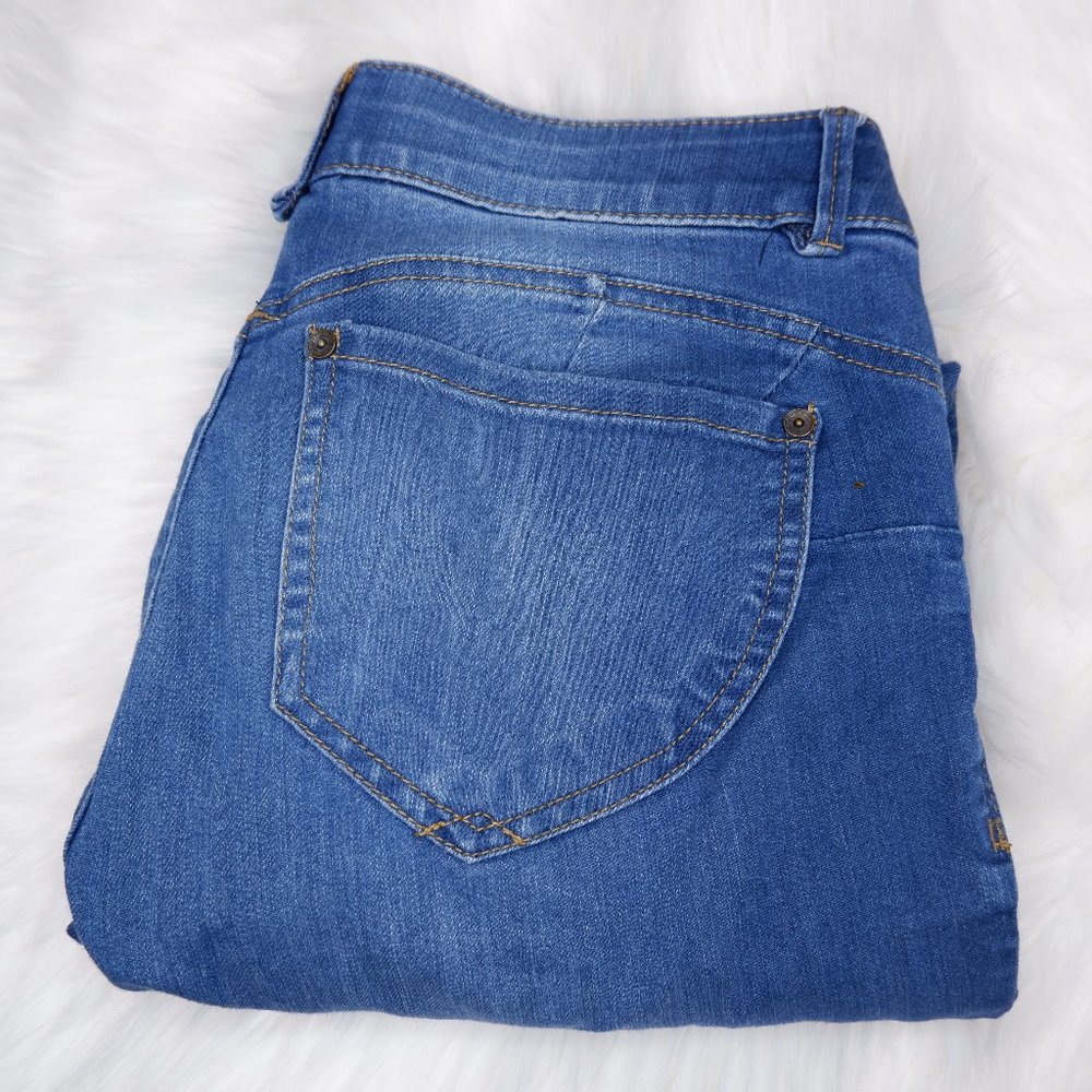 DEMOCRACY- Women's Ripped Jeans